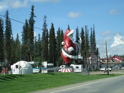 GiantSanta01
